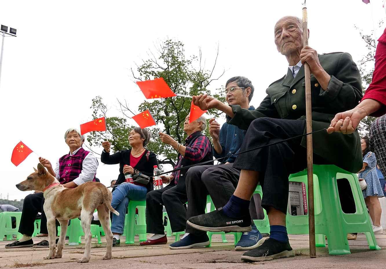 扛不住了？8800亿元巨头宣布！将裁员1.2万人