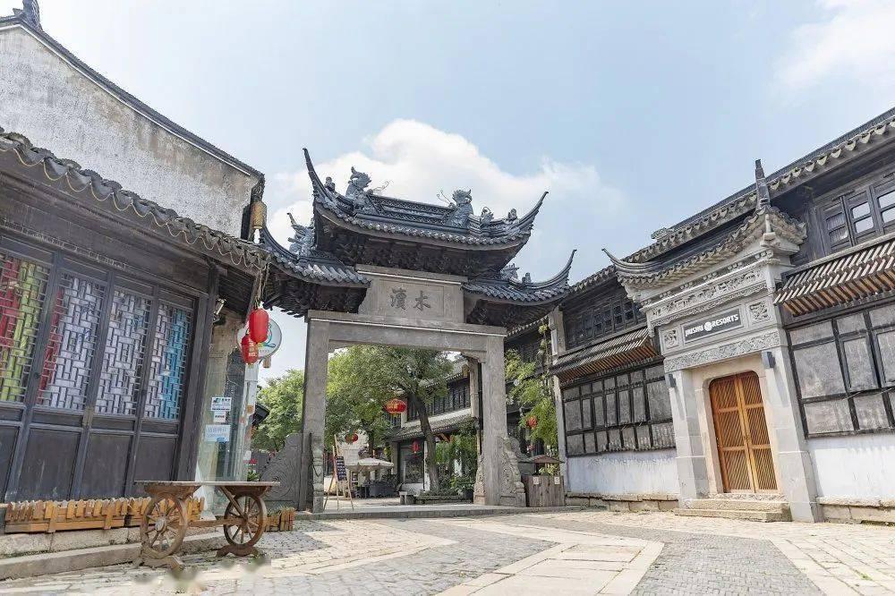 年轻人的第一辆车，你建议买油车还是电车？游戏画面